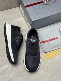 Кроссовки Prada
