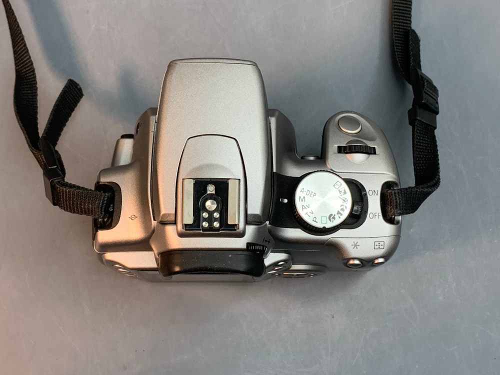 Canon EOS Digital Rebel XT с дефектом