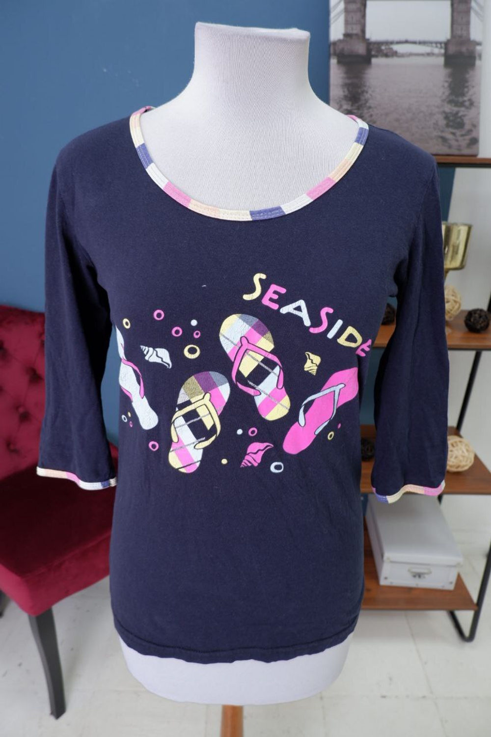 Джемпер с ярким принтом 46 размер