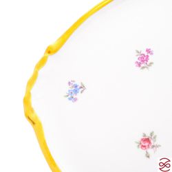 Поднос овальный на ножке Queen’s Crown Мелкие цветы 37см