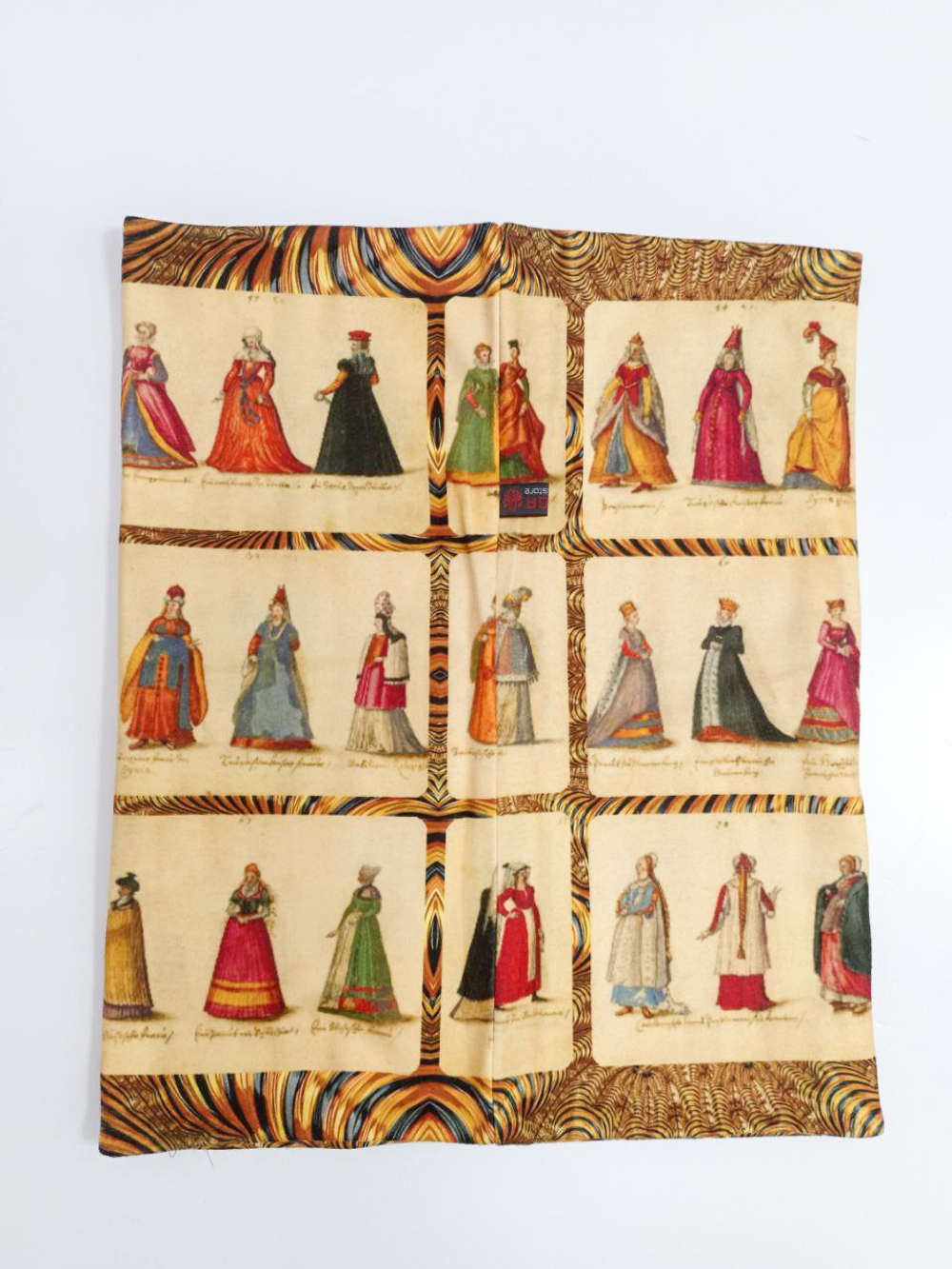 Двусторонний снуд "Дамские наряды» по мотивам иллюстраций с дамскими нарядами 16 века