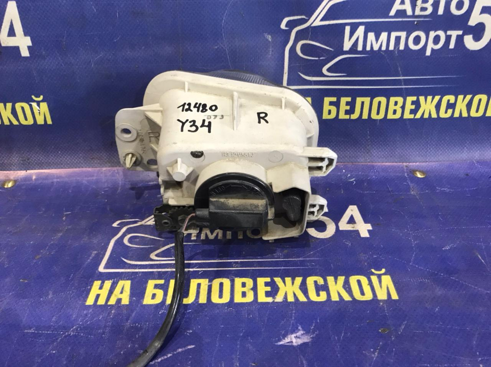 Туманка правая NISSAN GLORIA 1999-2001