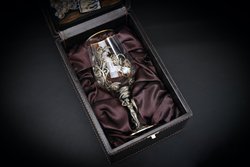 Бокал для вина "Флора" в подарочном футляре с художественным оформлением