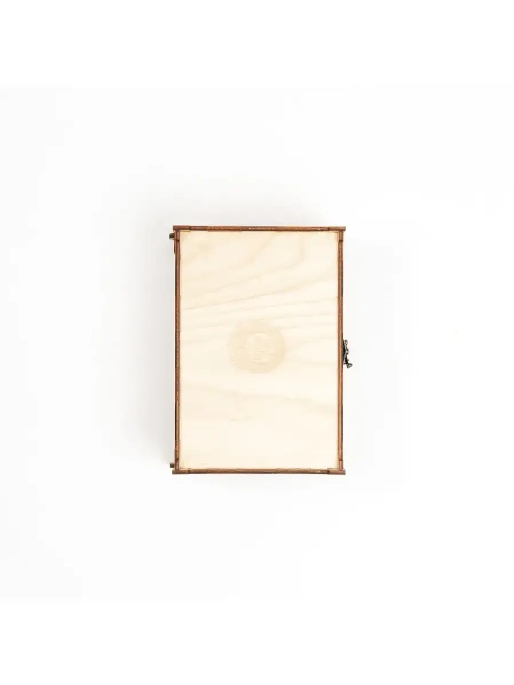 Подарочная коробка