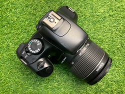 Canon 1100D kit 18-55mm 3.5-5.6 IS II 11000 кадров