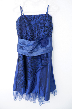 Платье нарядное 48 размер, новое