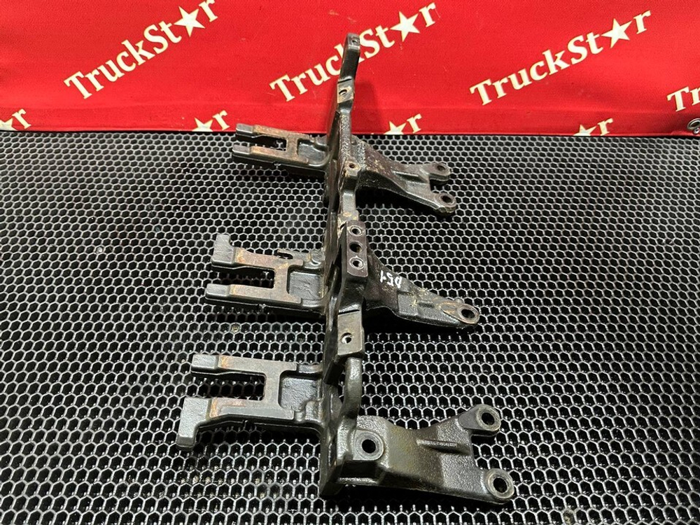 Кронштейн EGR