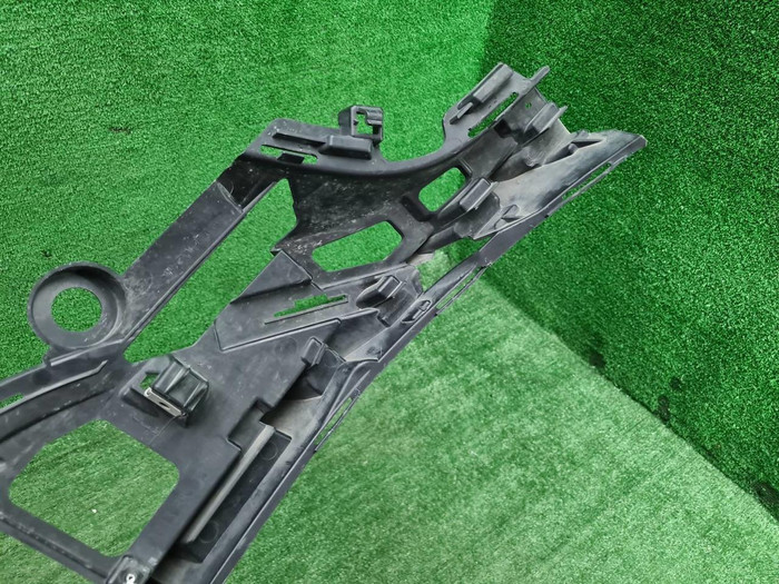 Кронштейн перед. бампера Mercedes E W213 20-23 AMG