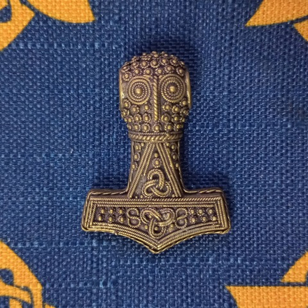 Мьёльнир. Швеция  9-10 в.