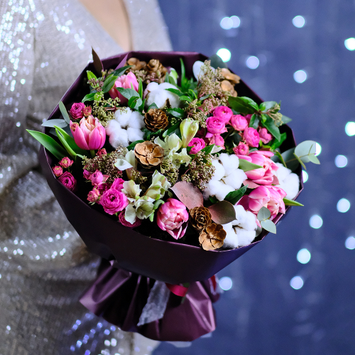 Купить Букет зимний #336 с пионовидными тюльпанами