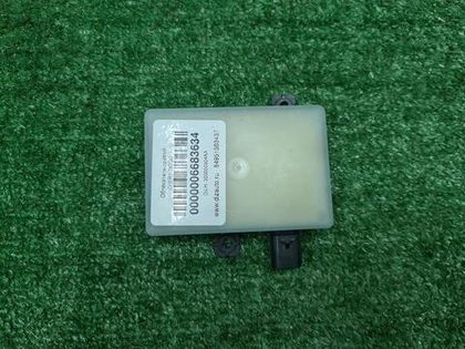 Датчик слепых зон правый Genesis G70 (2017-2021)