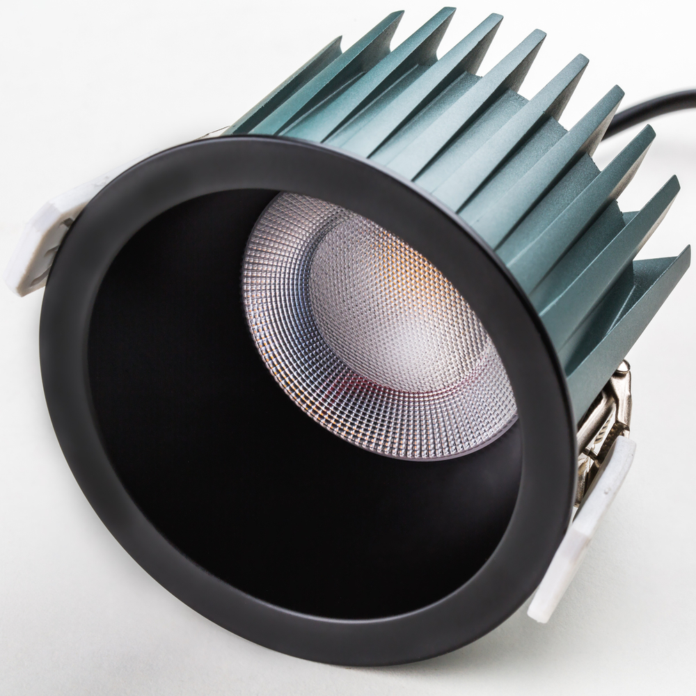 385647 Светильник CICLONE CYL 12W LED 923LM 60G ЧЕРНЫЙ 4000K IP44