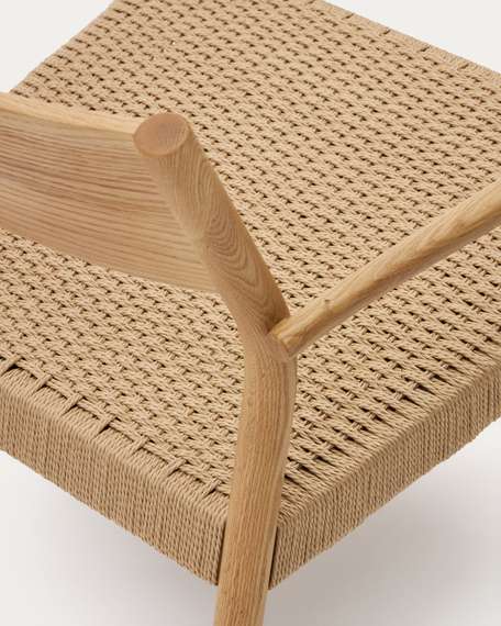 Кресло Yalia из массива дуба с натуральной отделкой и сиденьем из 100% веревки