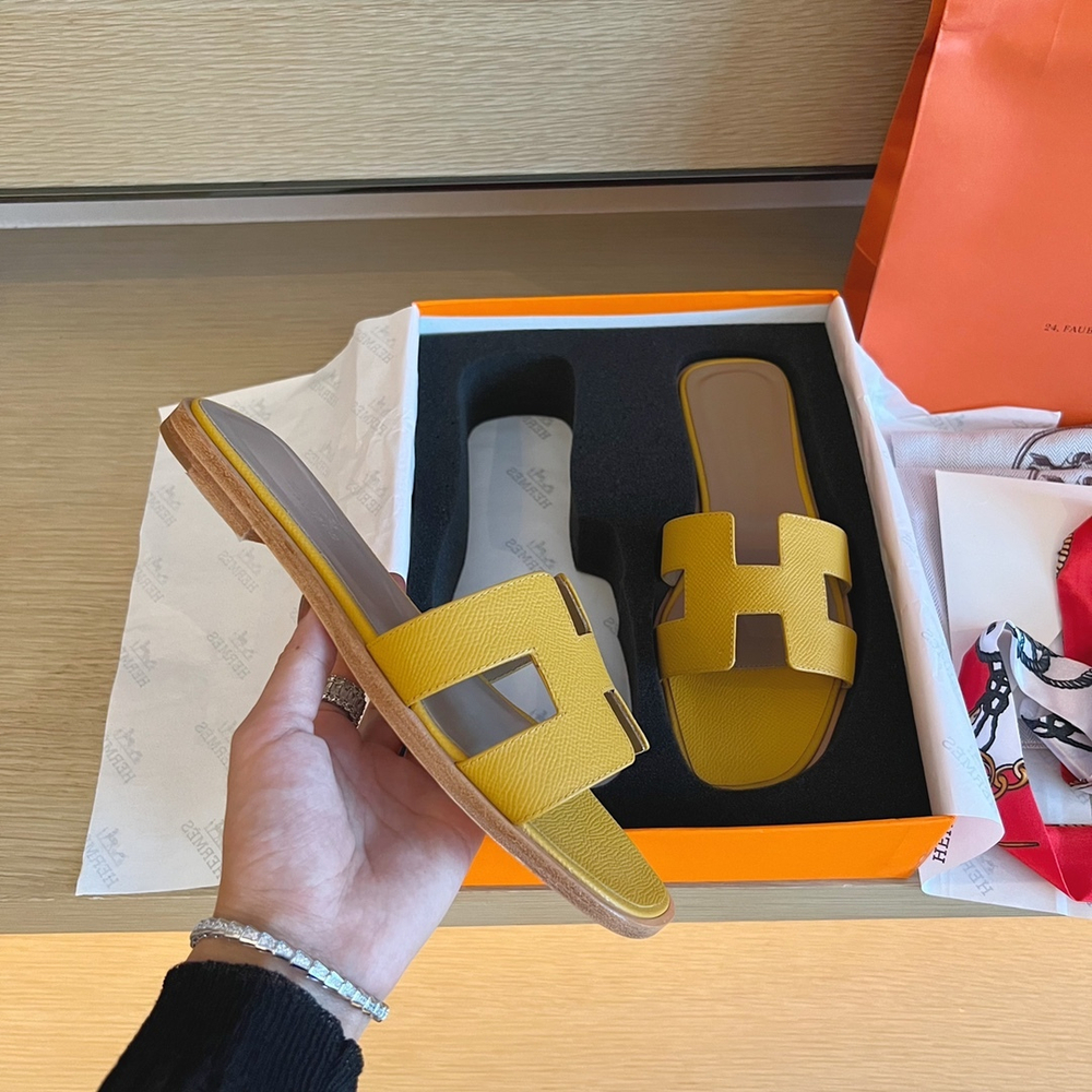 Hermes Oran Sandal