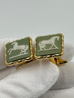 Запонки зелёные с лошадьми Wedgwood