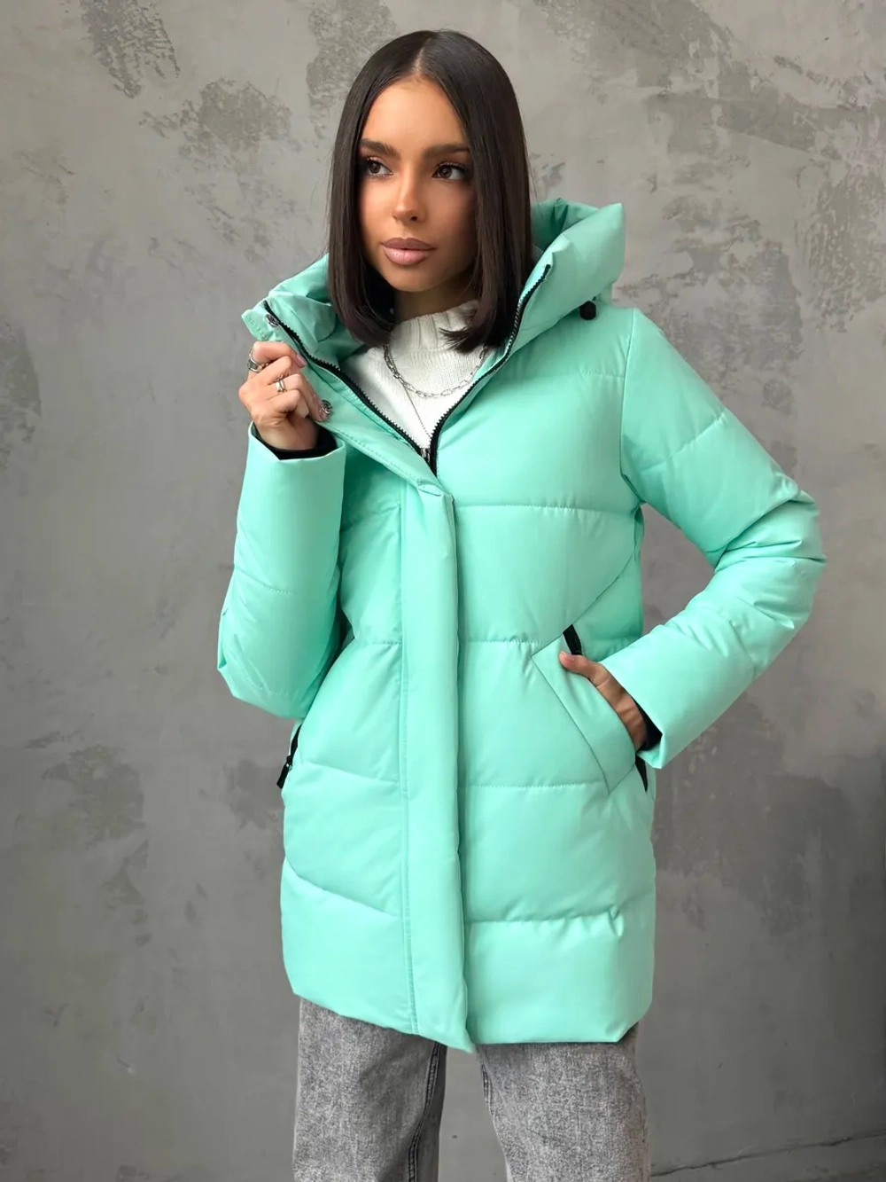 Куртка весенняя удлиненная с капюшоном