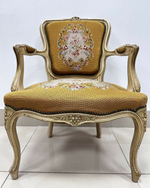 Кресло в стиле Людовика XV