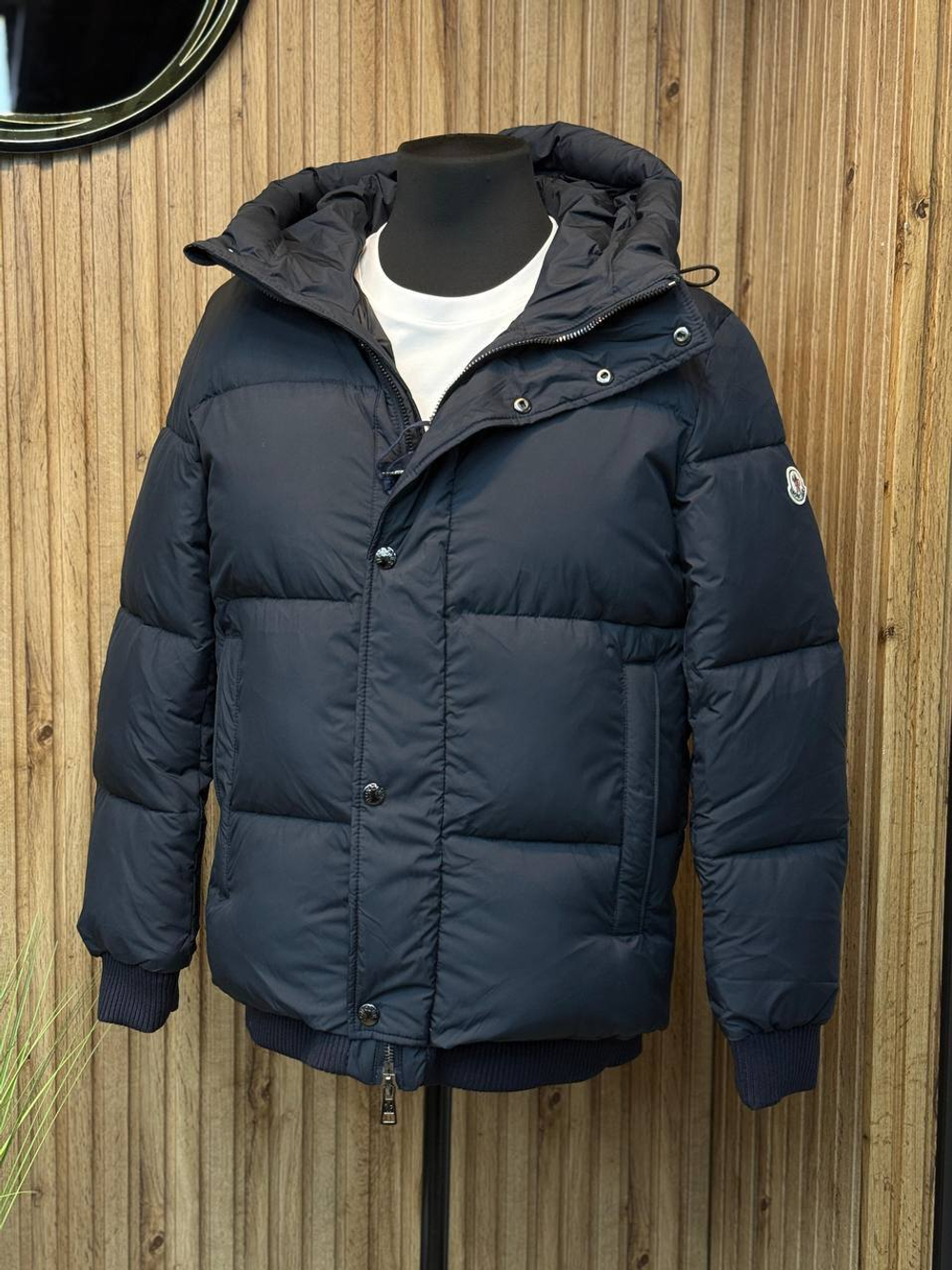 Пуховик Moncler