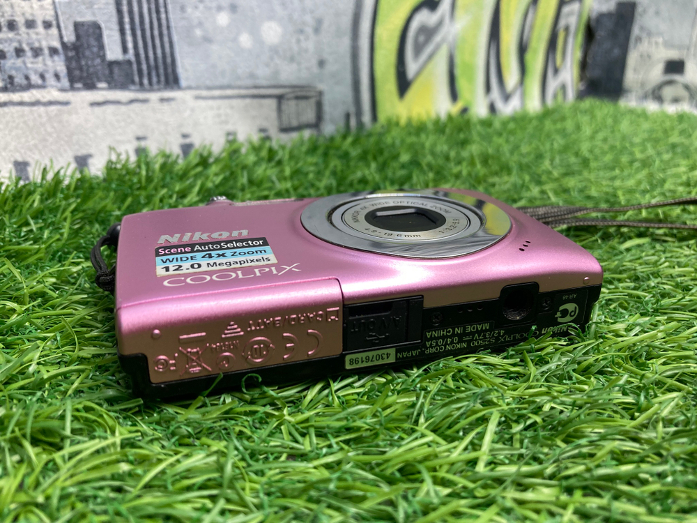 Nikon Coolpix S2500
