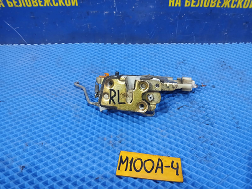 Замок двери задней левой TOYOTA DUET 1998-2000