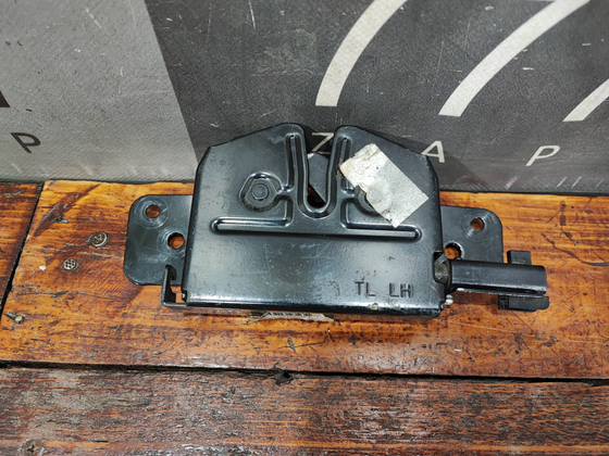Замок капота Hyundai Tucson 3 (TL) 15-21 Б/У Оригинал 81130D3100