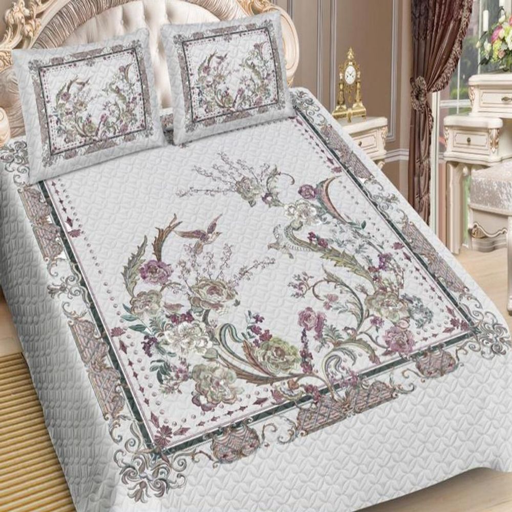 Покрывало шёлк с наволочками "РУ. ВДОХНОВЕНИЕ", Россия. Покрывало шёлк с наволочками "РУ. ВДОХНОВЕНИЕ", Россия.