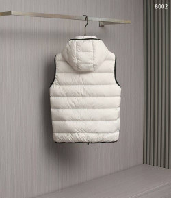 Безрукавка Moncler