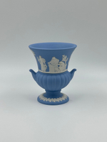 Ваза голубая Wedgwood