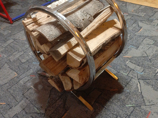 Дровница из нержавейки для камина