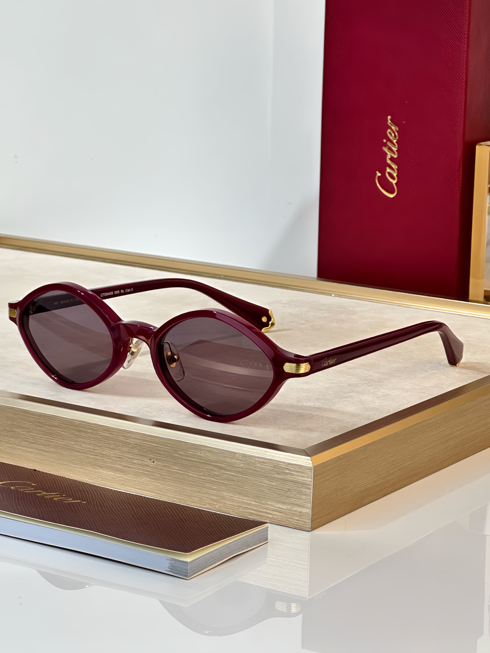 Солнцезащитные очки