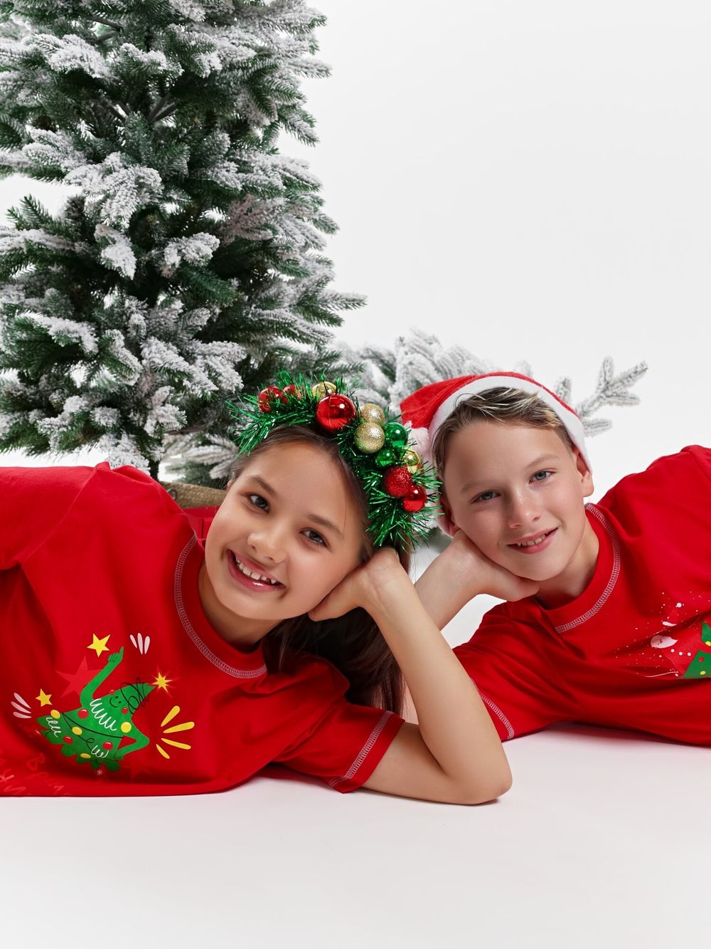 Костюм для девочки Праздник-1.1 Виотекс КРАСНЫЙ