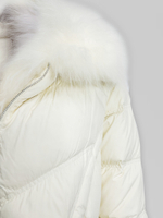 Куртка однотонная на молнии с мехом и широкими резинками на рукавах