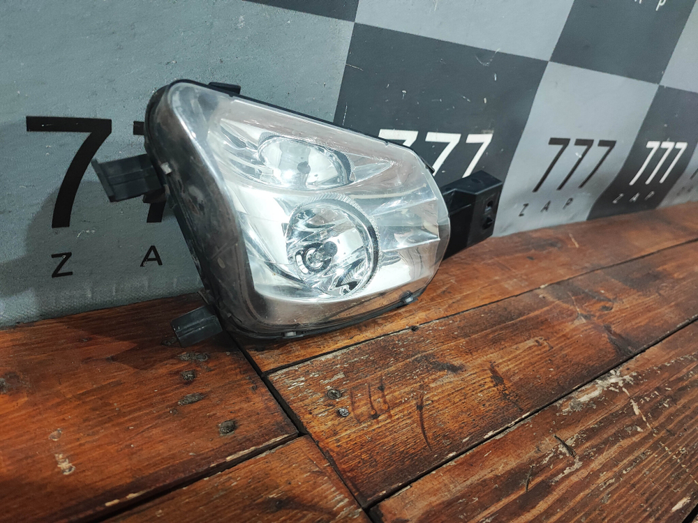 ПТФ передняя левая Peugeot 308 1 (T7) 11-15 Б/У Оригинал 9674041680