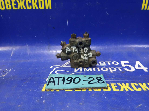 Распределитель тормозной TOYOTA CARINA E 1992