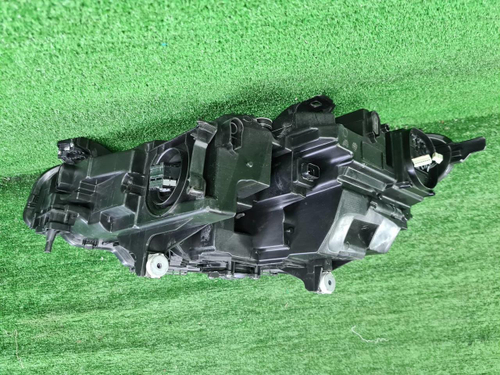 Фара правая BMW 8er G14 G15 G16 (2018-2022) Laser