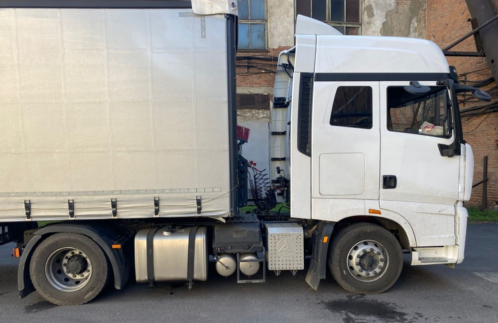 SANY HQC* 4x2 Седельный тягач HQC240DE (Дизельный, 12,1 л, 473 л.с., АТ)