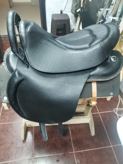 Седло офицерское с ручкой и  потником