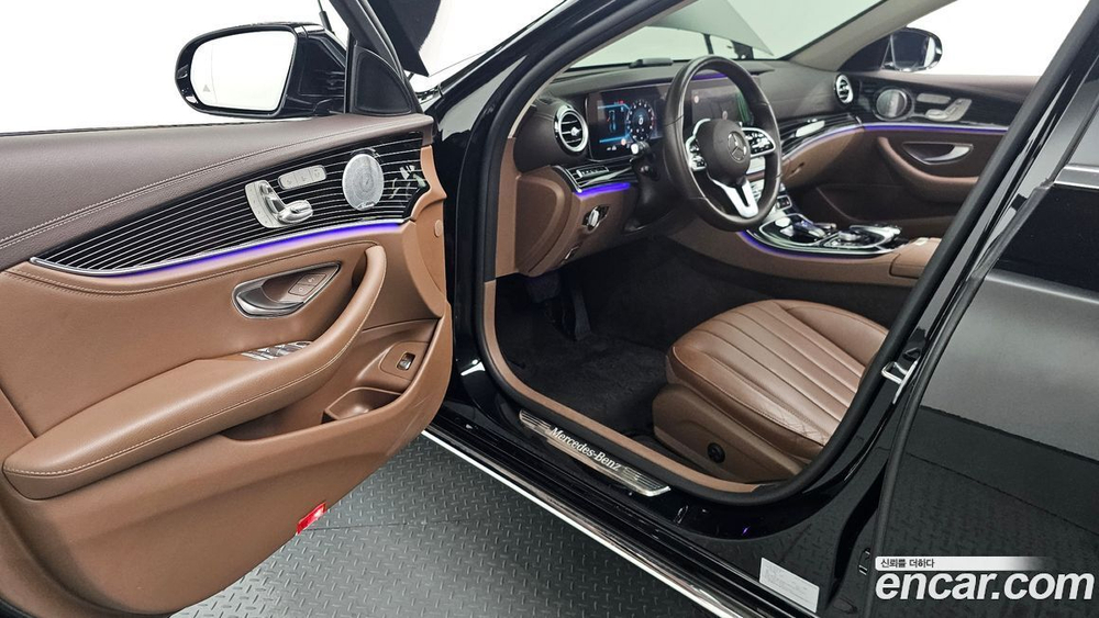 Mercedes-Benz E-Class W213 E450 4MATIC Exclusive (05.2020)