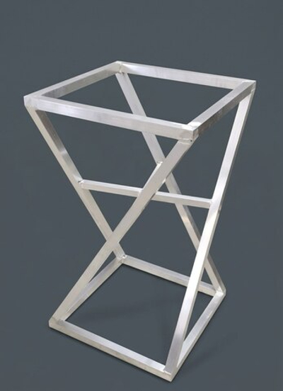 Кашпо винтовое