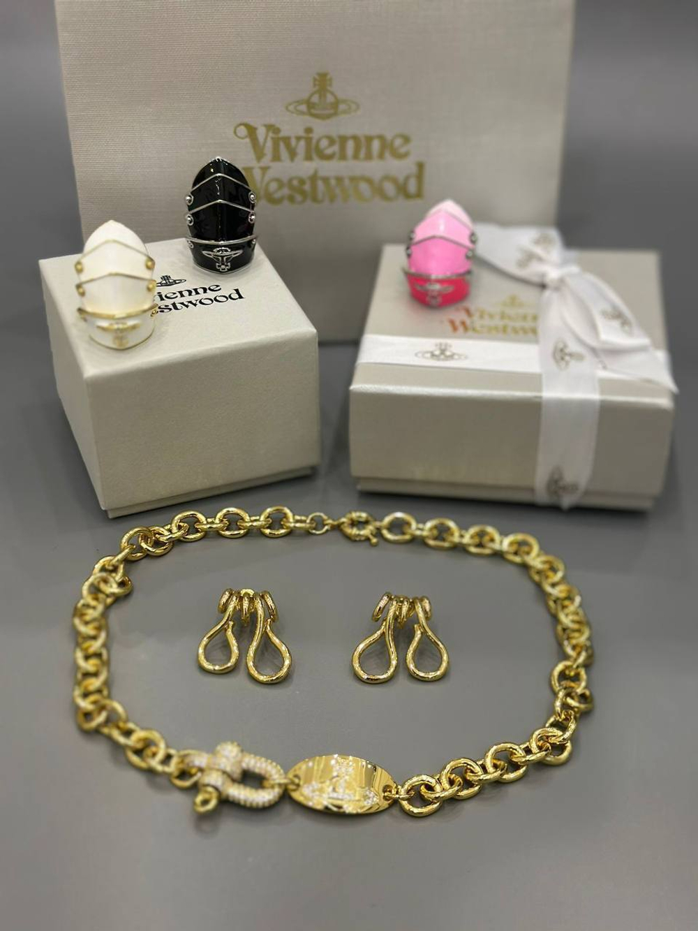 Цепь Vivienne Westwood