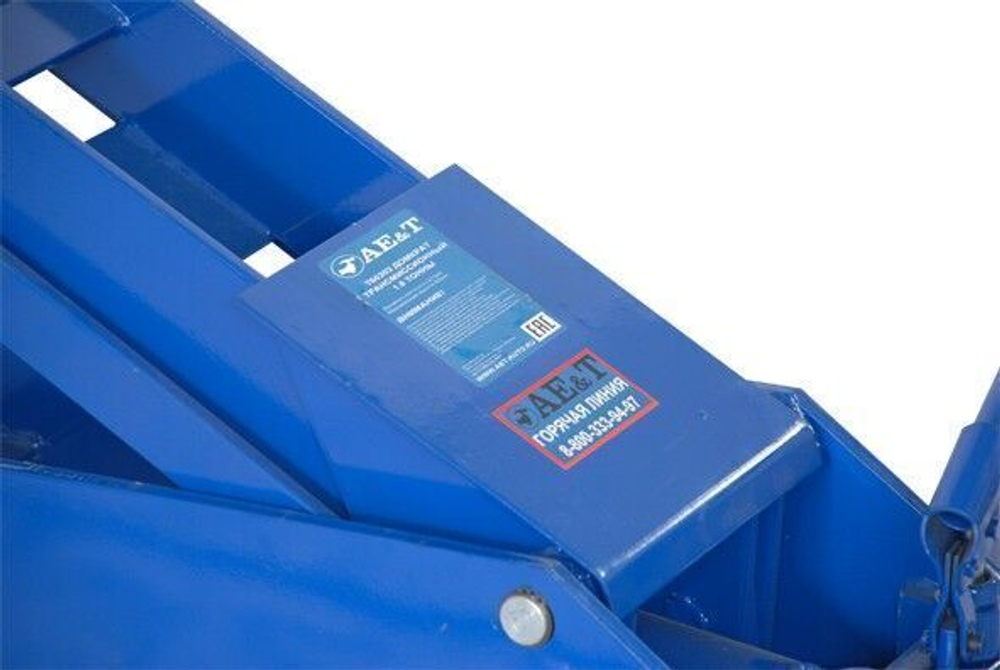 Домкрат трансмиссионный T60303 AE&T 1,5 т