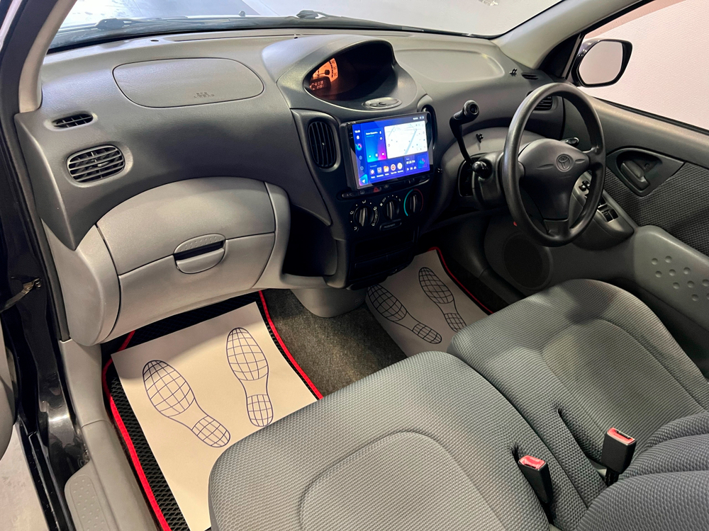 Toyota Funcargo, 2002 год