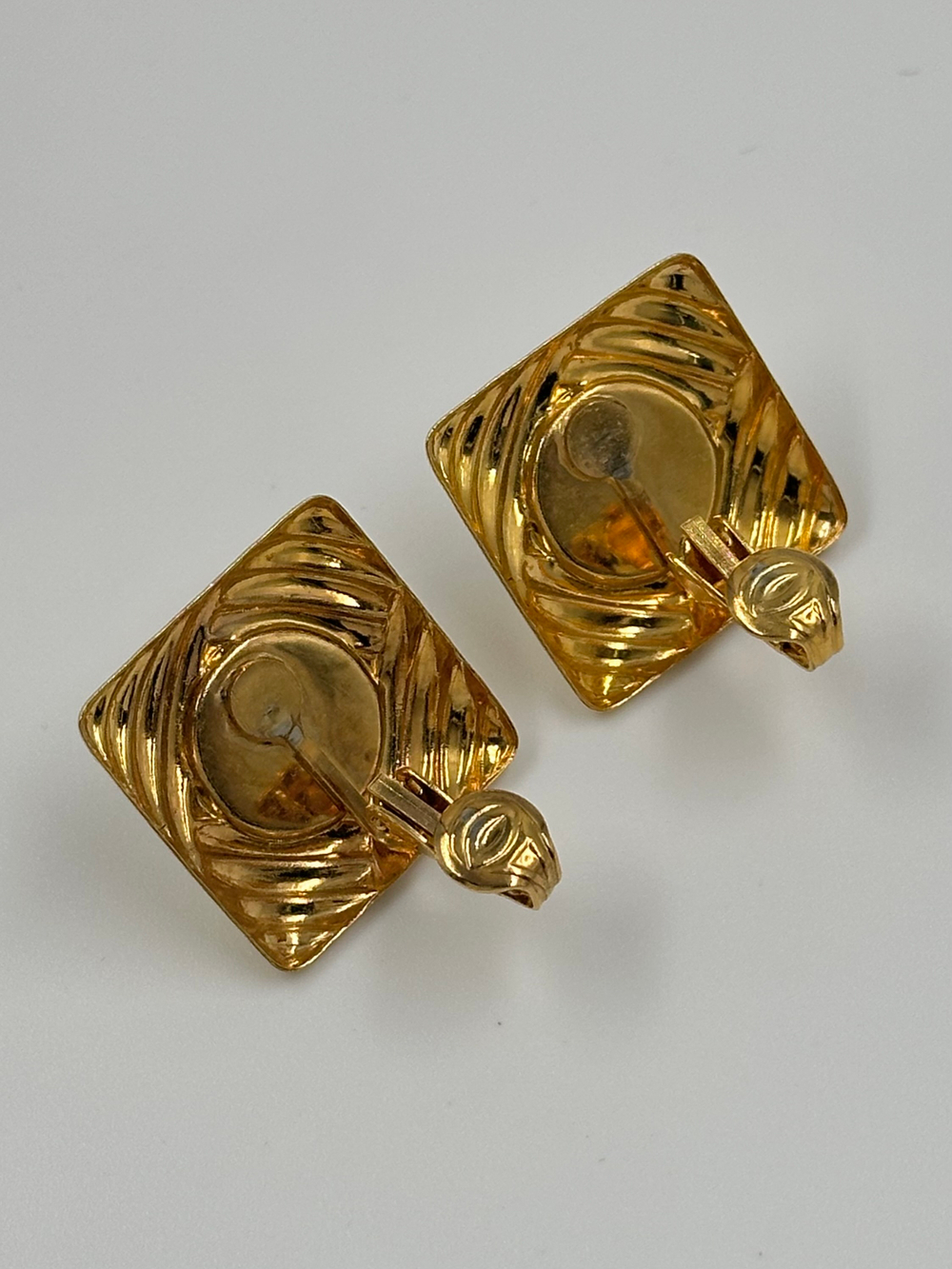 Клипсы с «жемчугом»