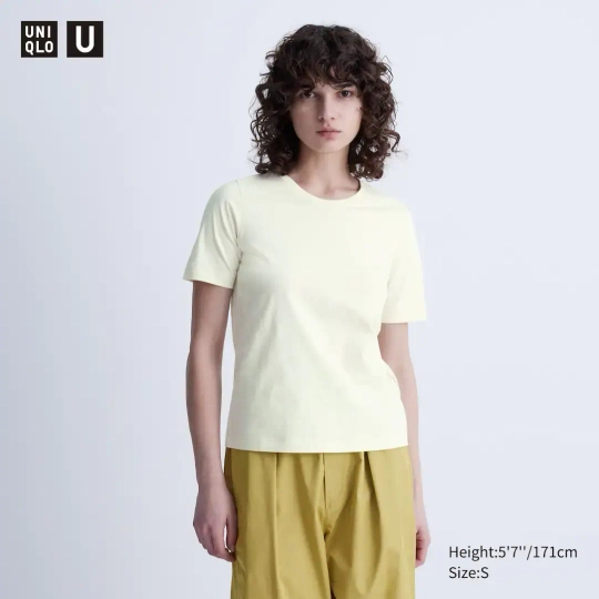 UNIQLO ХЛОПКОВАЯ ФУТБОЛКА С КРУГЛЫМ ВЫРЕЗОМ, КРЕМОВЫЙ