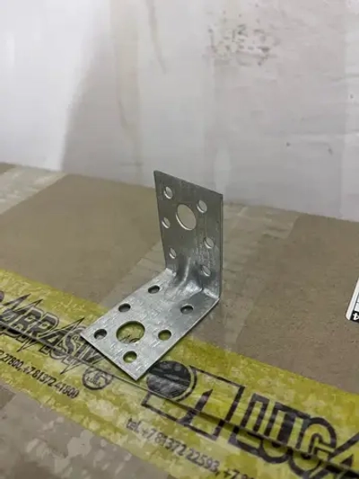 Уголок перфорированный крепежный Усиленный 50 мм x 50 мм 25 шт.