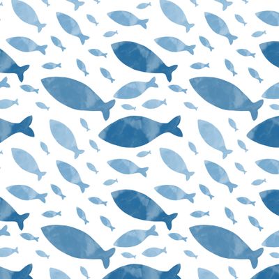 Акварельные синие рыбы на белом фоне