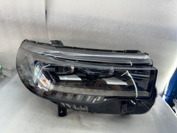 Передняя LED фара Ford Explorer 2022-2023 оригинал