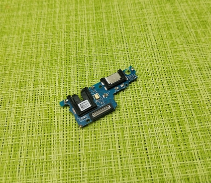 Realme C61 (RMX3930) / Нижняя плата зарядки (Субплата) + микрофон (ORIG-SP)