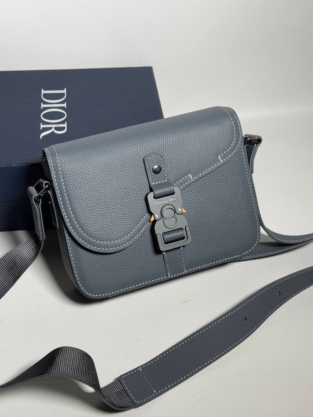 Сумка через плечо Christian Dior