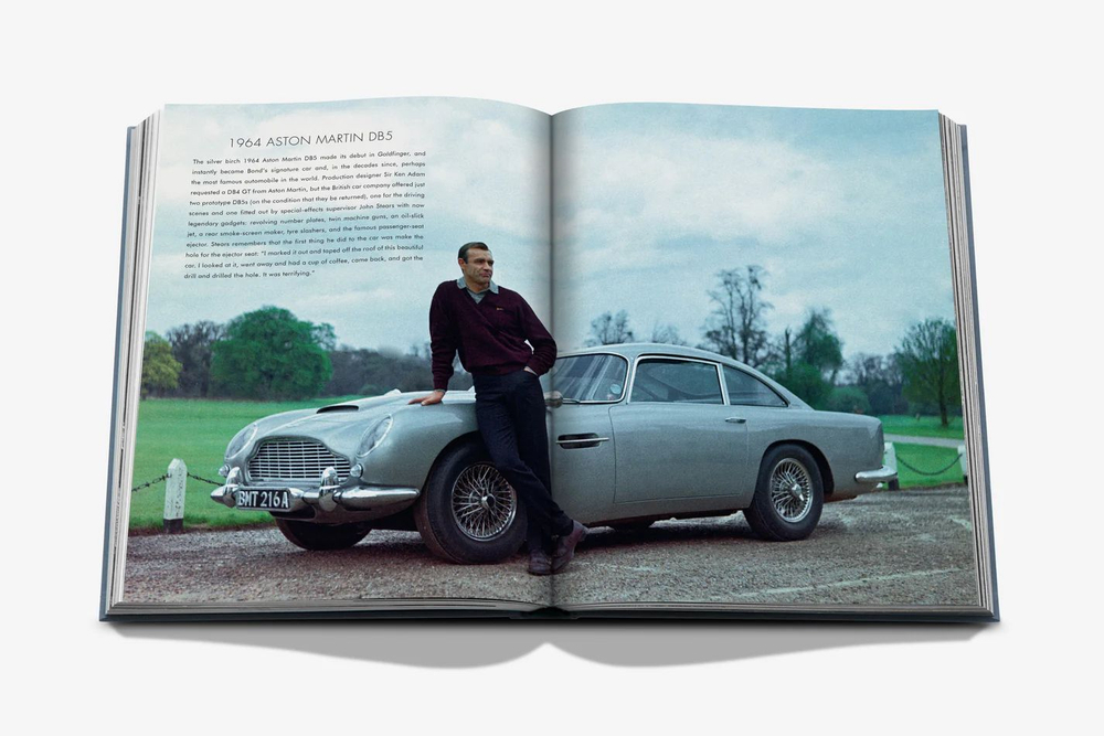 Книга на английском языке Assouline JAMES BOND CARS